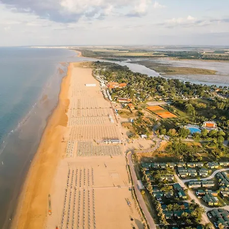 Flat With Need Apartamento Bibione
